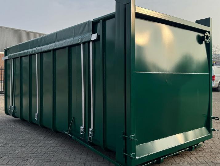 nieuwe vloeistofdichte container met afdekzeil nieuwe vloeistofdichte container met afdekzeil